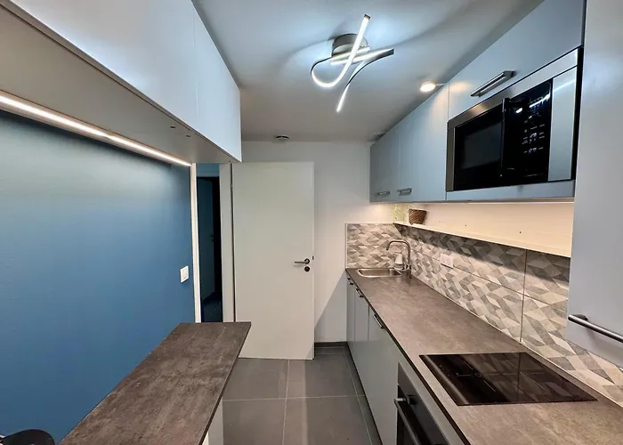 En Face Du Parc Ομπερναί